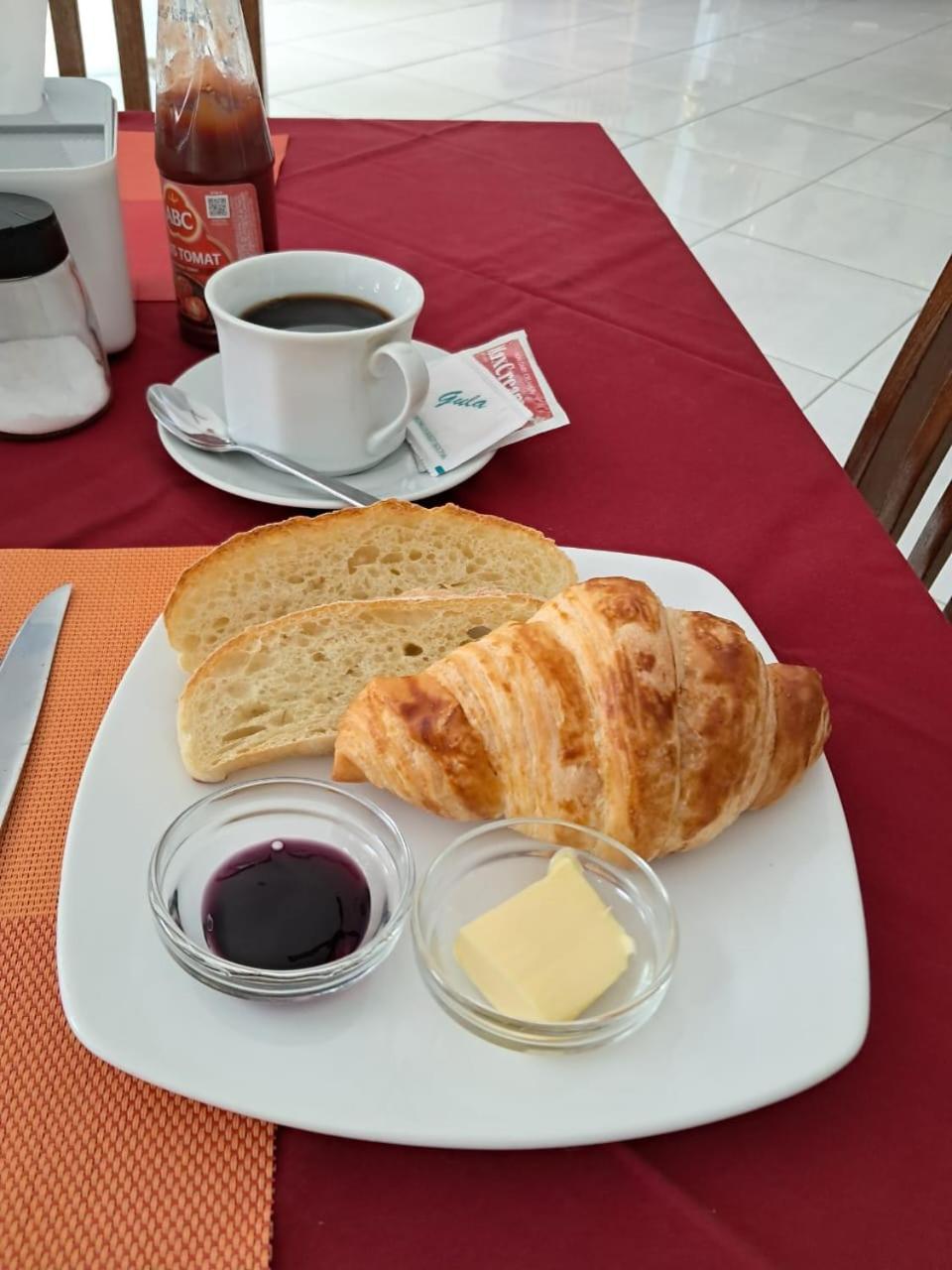 Avana Hotel & Dive Center Pemuteran Екстериор снимка